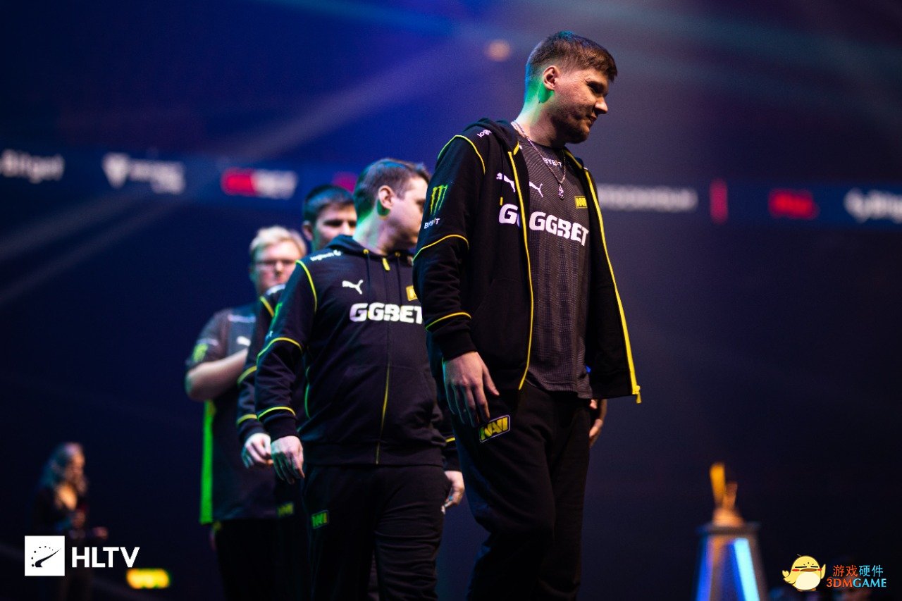 成为美国足 成为美国足