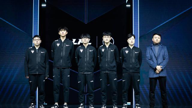 又能让战术 又能让战术