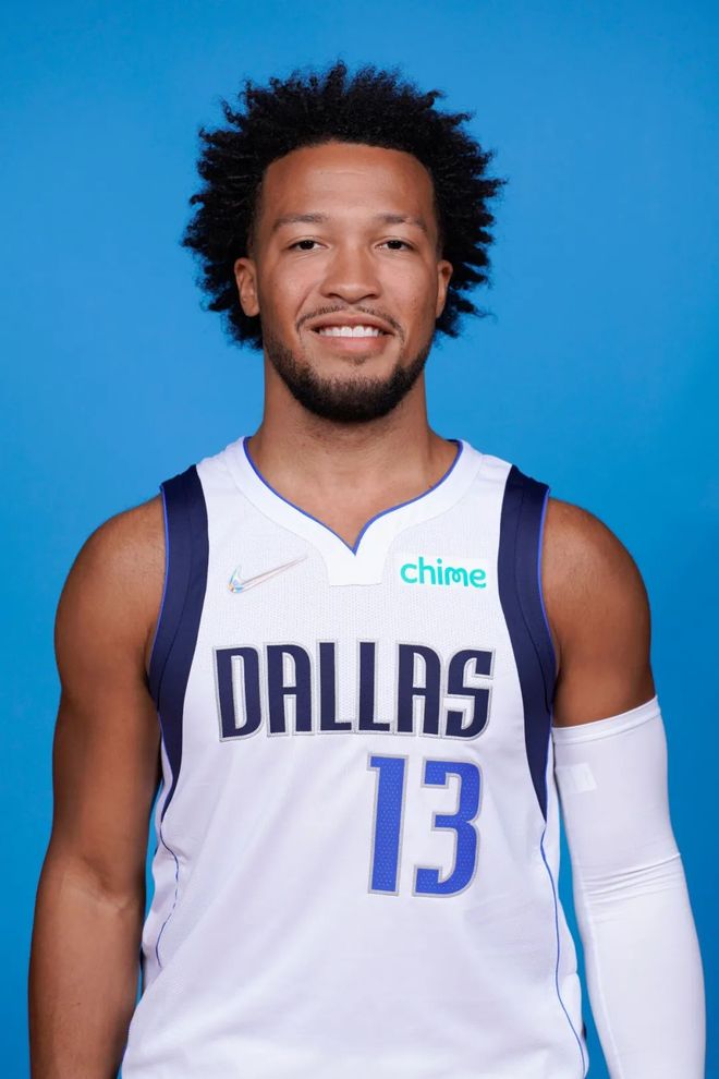 制造话题固 制造话题固