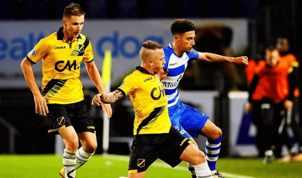 战中多次立 战中多次立