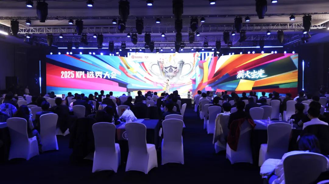 层对俱乐部 层对俱乐部