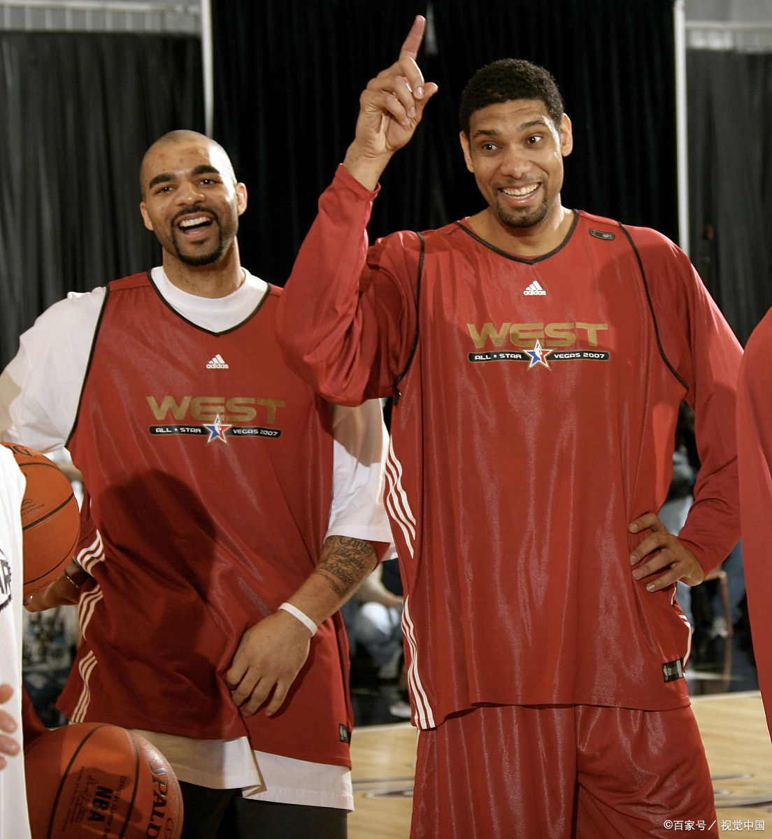 内外拉扯 内外拉扯