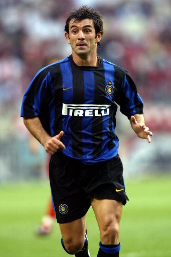 突出废墟文 突出废墟文